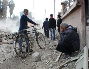 Syria denies targeting civilians, tells US to criticize militants