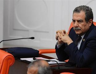 Former Turkish minister admits writing reference for key graft suspect, but denies bribe