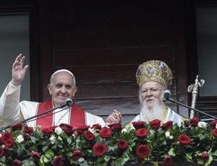 Pope, Orthodox Patriarch pledge to support Mideast Christians