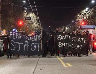 Mayor vows to rebuild riot-torn US town of Ferguson