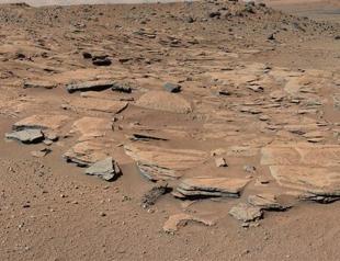 Mars mountain may have arisen from lake sediments: NASA