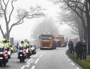 Dutch to begin assembling MH17 wreckage for investigation