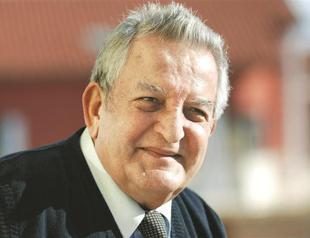 Turkish composer Muammer Sun stands in solidarity with Fazıl Say