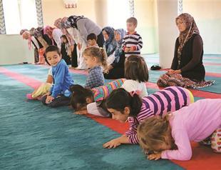 Secularism damages religious life in Turkey, says top religious body official