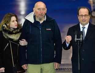 Last French hostage arrives home after 3 years