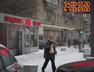 Russian rouble hits new low, stocks down at market opening