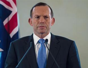 Australian PM governs from tent as he keeps vow to Aborigines