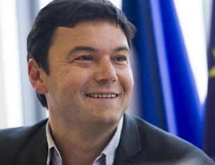 Economist Thomas Piketty refuses Frances highest honour