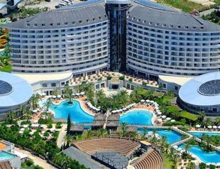 German team switches hotel in Turkey to avoid Russian models