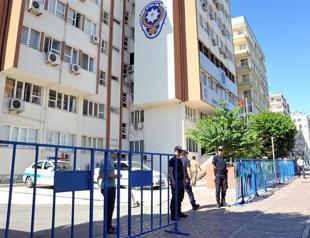 Police officers detained for alleged illegal wiretapping