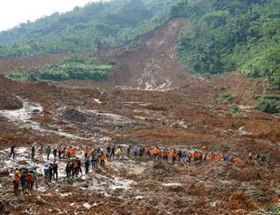 26 dead, 82 missing in Indonesian landslide