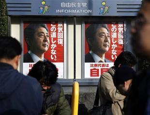 Abe re-elected easily despite low turnout in Japan polls