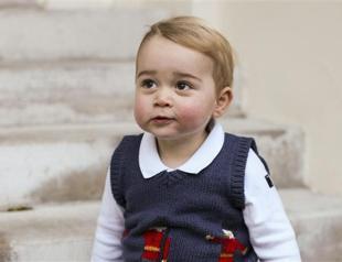 Britains Prince George in new Christmas photos
