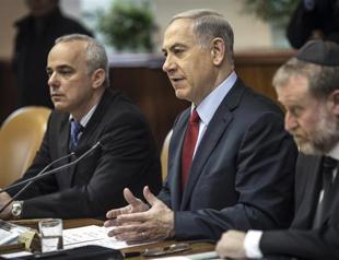 Israel PM rejects withdrawal talk ahead of Kerry meet