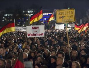 15,000 join anti-Islam protest in eastern Germany