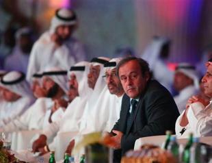 Platini pushes white card idea again