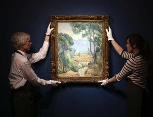 ‘Shimmering’ Cezanne painting to heat up auction