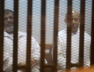 Egypt court sets Morsi trial verdict for April 21