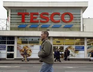 Troubled UK supermarket Tesco unveils revival plans