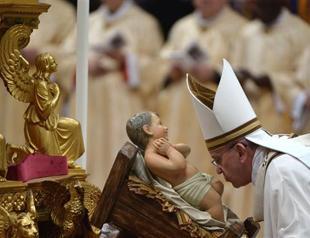 Pope urges tenderness as millions celebrate Christmas