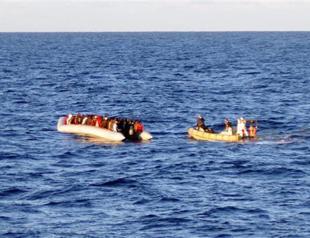 At least 1,300 migrants saved off Italy at Christmas