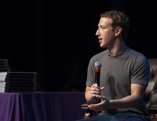 Facebooks Mark Zuckerberg starts reading program