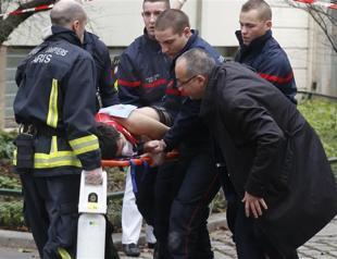 12 dead in terrorist attack on French satirical newspaper