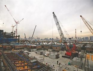 The political gain of the construction boom