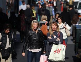 Oxfam says richest one percent to own more than rest by 2016