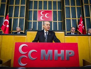 Nationalist party leader calls on AKP lawmakers to ‘make choice between burglary and law’
