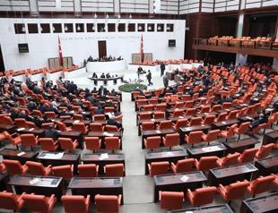 Trust in leaders decreased in Turkey in 2014: report