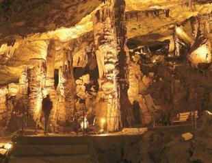 Visitors flock to Ballıca cave