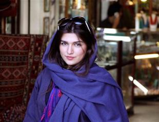 Volleyball federation sanctions Iran for barring women fans