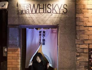 Working too hard can drive you to booze: Study