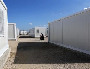 Syrian refugees plot Greek Cyprus escape as camp closes