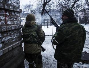 Pro-Russia rebels cement hold on disputed Ukraine airport
