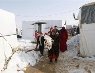 UN approved cross-border aid helps 600,000 Syrians in six months