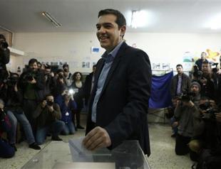 Greeks go to polls in critical snap general election