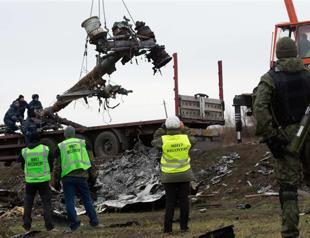 MH17 wreckage removal starts in rebel-held east Ukraine