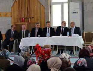 Stand, table inside mosque in Turkey’s Kayseri stirs controversy
