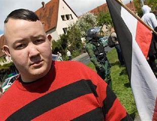 German neo-Nazis cancel rally after boarding wrong train