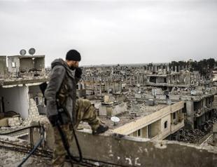 Kurdish militia gears up efforts to clear ISIL from villages around Kobane