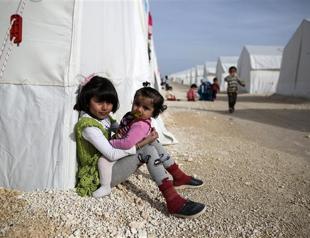 EU should shoulder responsibility in Syrian refugee crisis, says commissioner