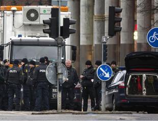 Copenhagen gunman maybe inspired by Paris attacks: police