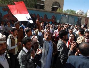 Huthis refuse to cede Yemen power in face of threats