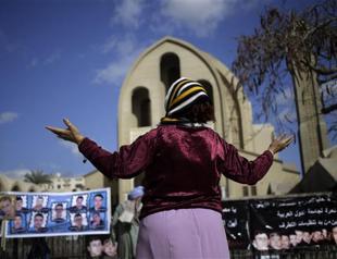 Egypt strikes Libya jihadists after beheadings video