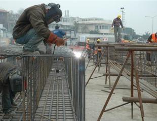 Unemployment hits 4-year highs upon decreasing domestic demand