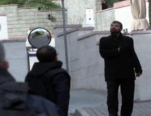 Man pretending to carry bomb detained outside US consulate