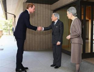 Prince William swaps royal notes with Japan emperor
