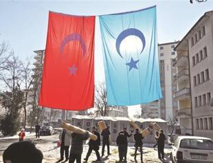 500 Uighur Turks fled China for Turkey